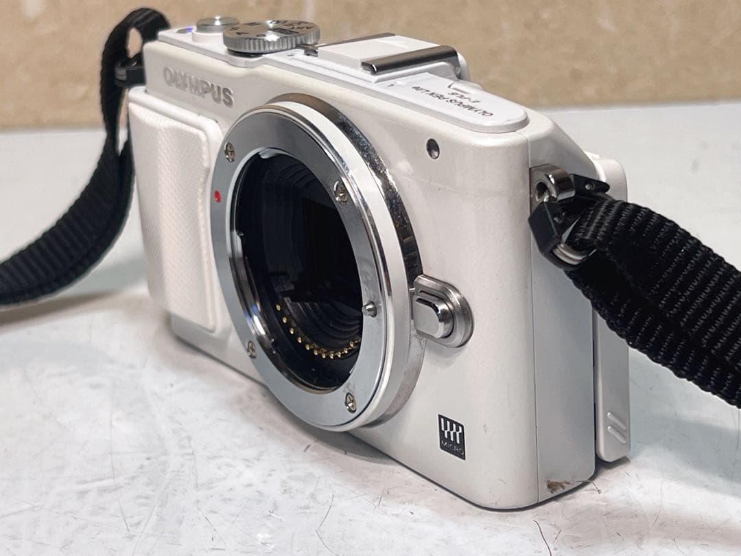 OLYMPUS PEN Lite E-PL6 ホワイト
