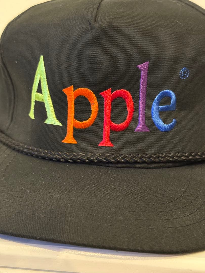 （激レア）Apple 刺繍 トラッカーキャップ ロープ付き