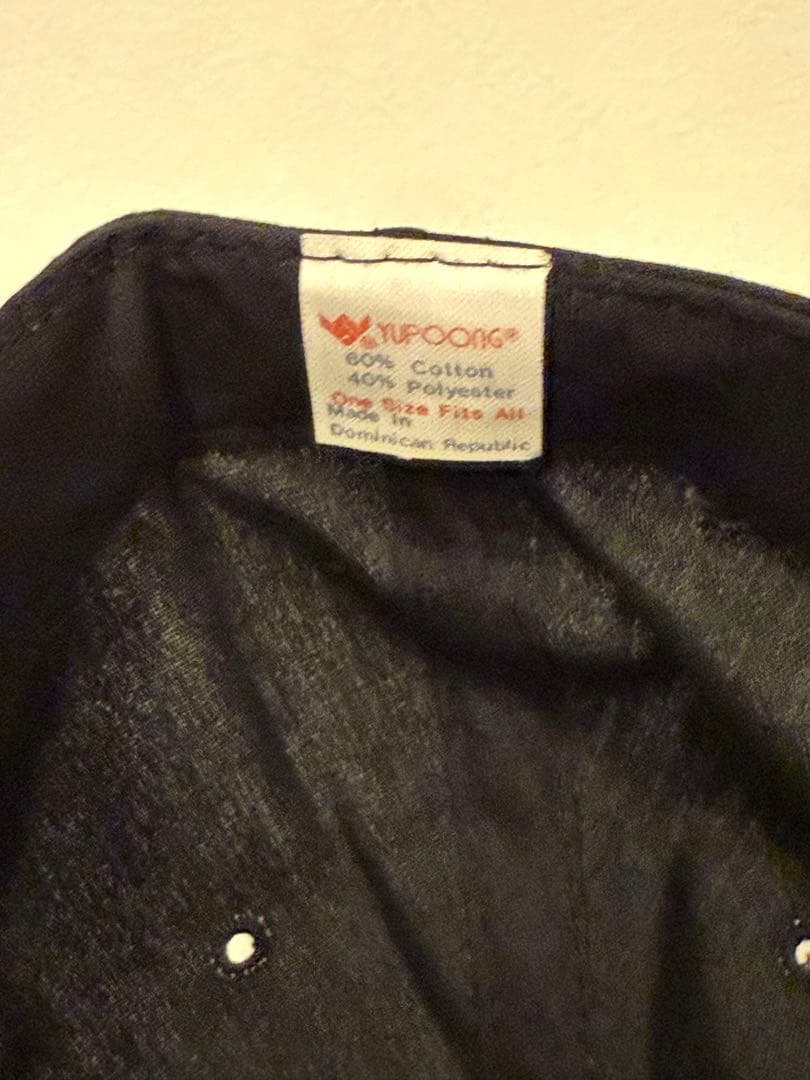 （激レア）Apple 刺繍 トラッカーキャップ ロープ付き