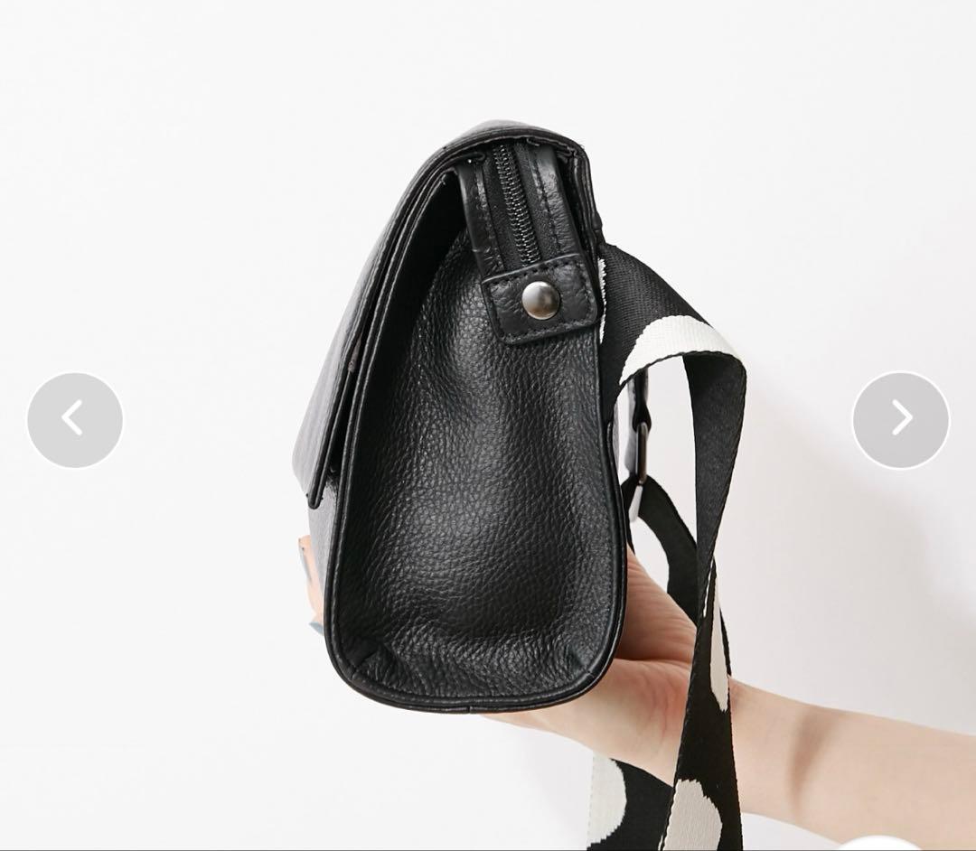 イアパピヨネ ワイド柄テープショルダーバッグ　ダルメシアン　ブラック