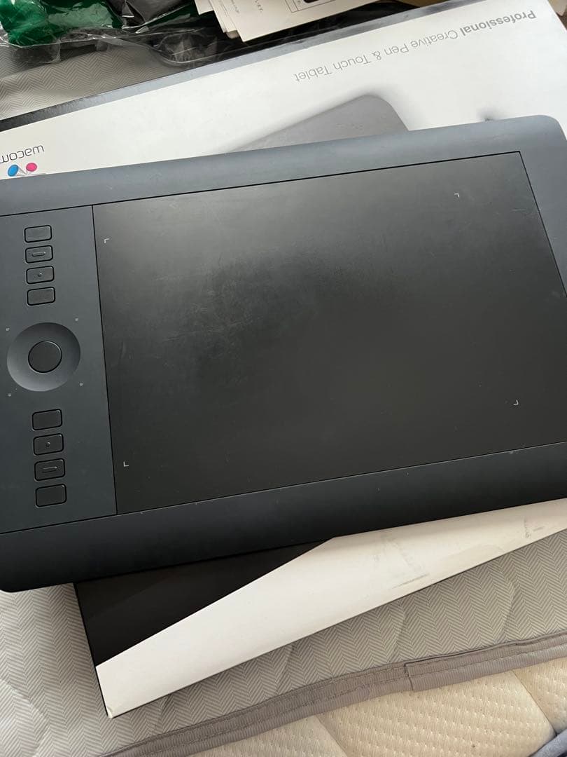 Wacom INTUOS Pro ペンタブレット 本体