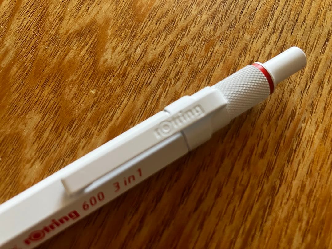 ロットリング600 3in1 ホルベインコラボ　ホワイト