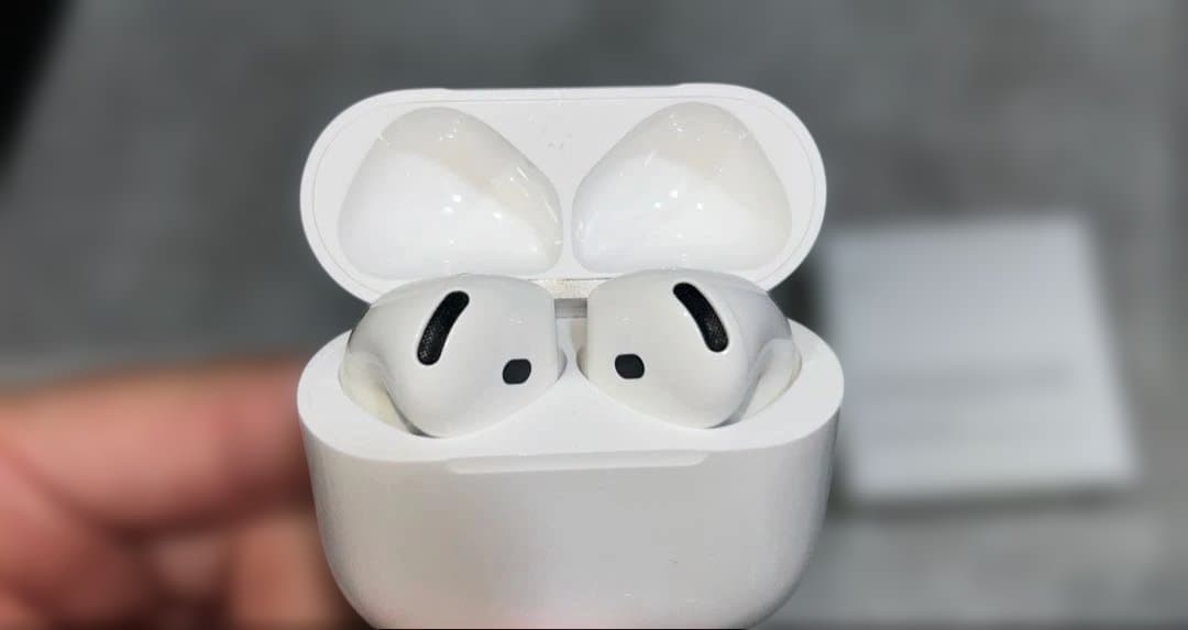 【箱付き】AirPods4