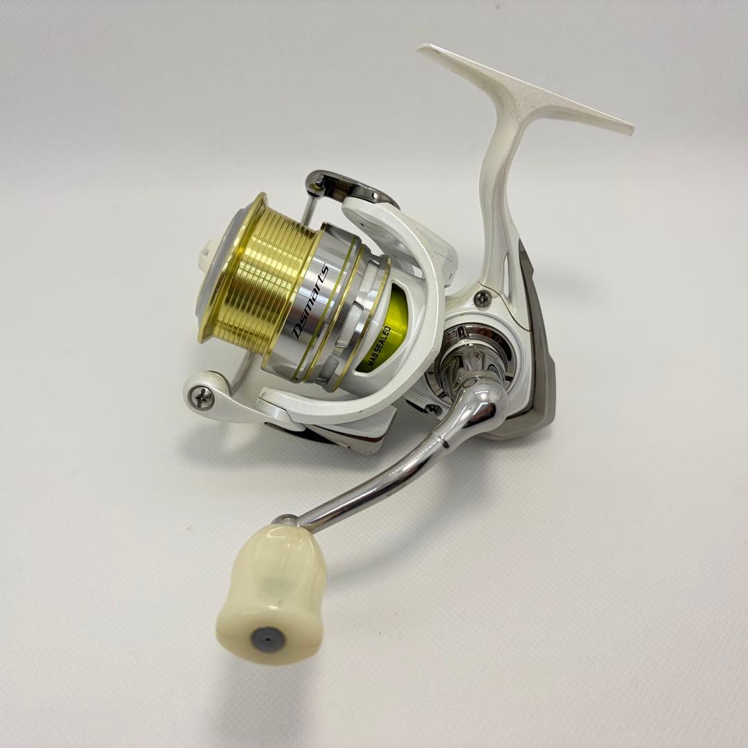DAIWA　Dsmarts 2506PE リール　ディースマーツ　白　ダイワ
