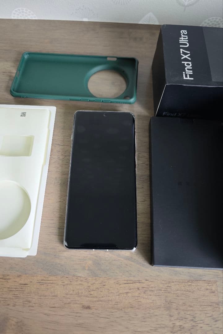 OPPO Find X7 Ultra 16GB/512GB　中古品