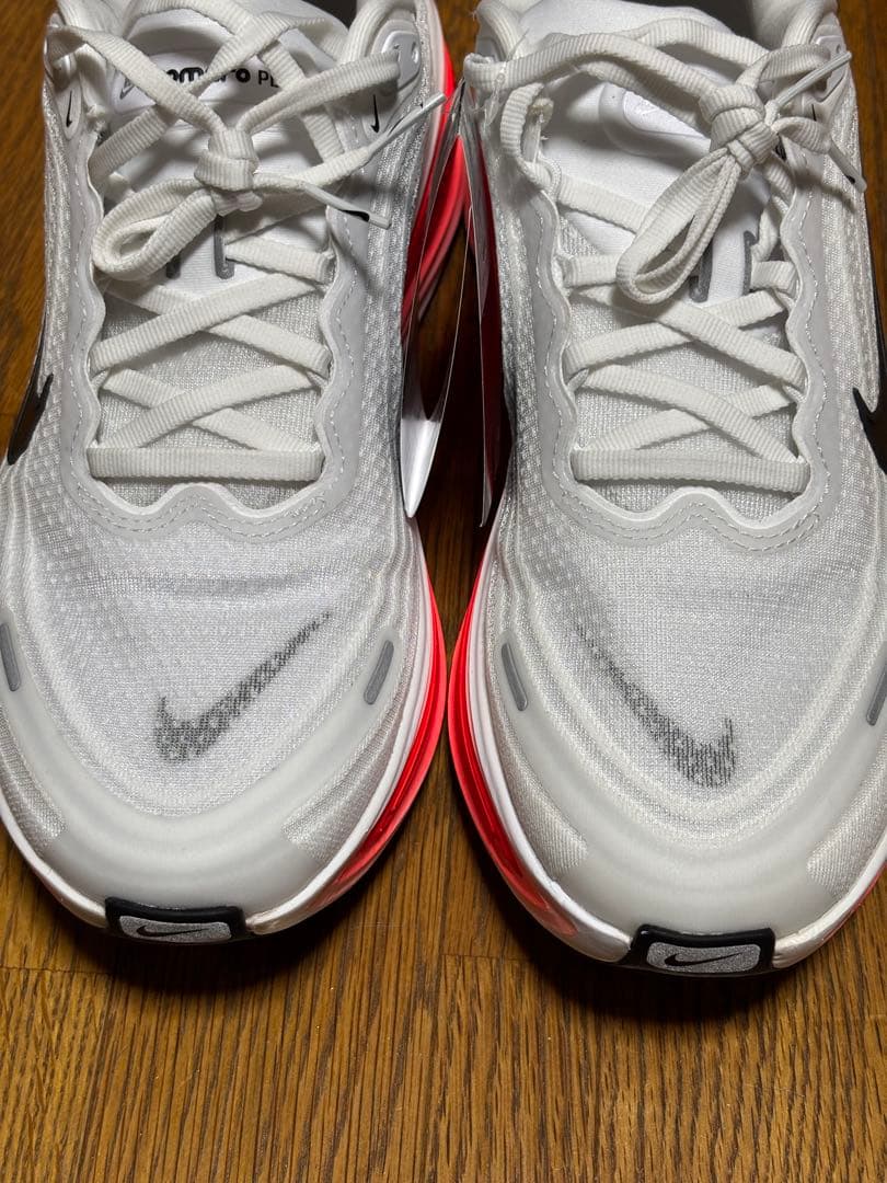 【新品】ナイキ ズーム ボメロプラス 28cm HV8150-100