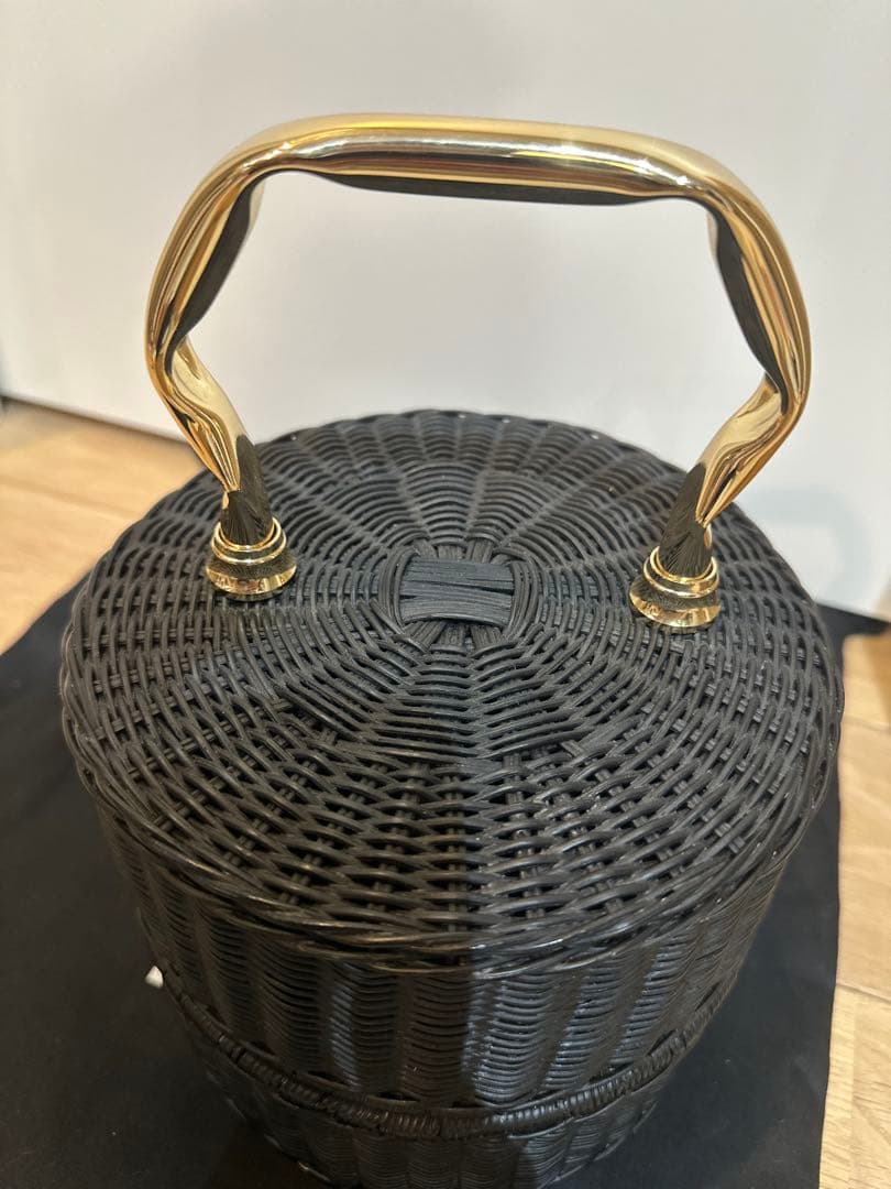 マニマリス　MANIMARIS パンケーキバスケット　黒　ダブル　完売品