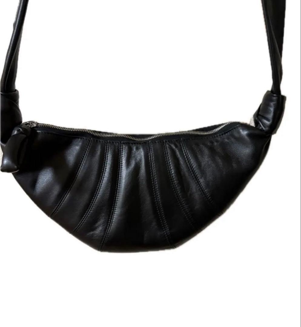 バッグ SMALL CROISSANT BAG