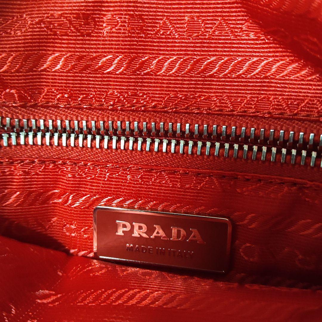 セール！美品！PRADA レッド ナイロン ショルダーバッグ