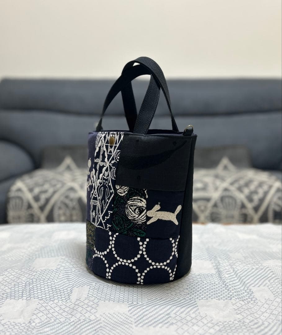 ハンドメイド ミナペルホネン パッチのバケツトート