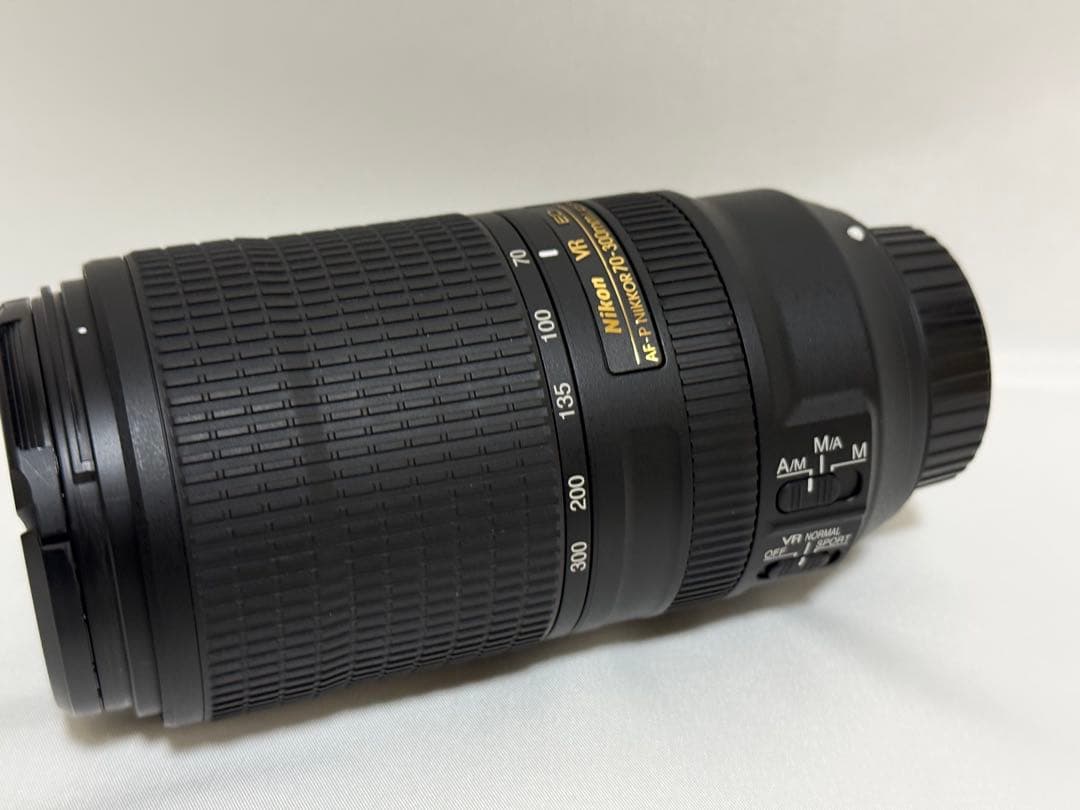 美品　AF-P NIKKOR 70-300mm f/4.5-5.6E ED VR