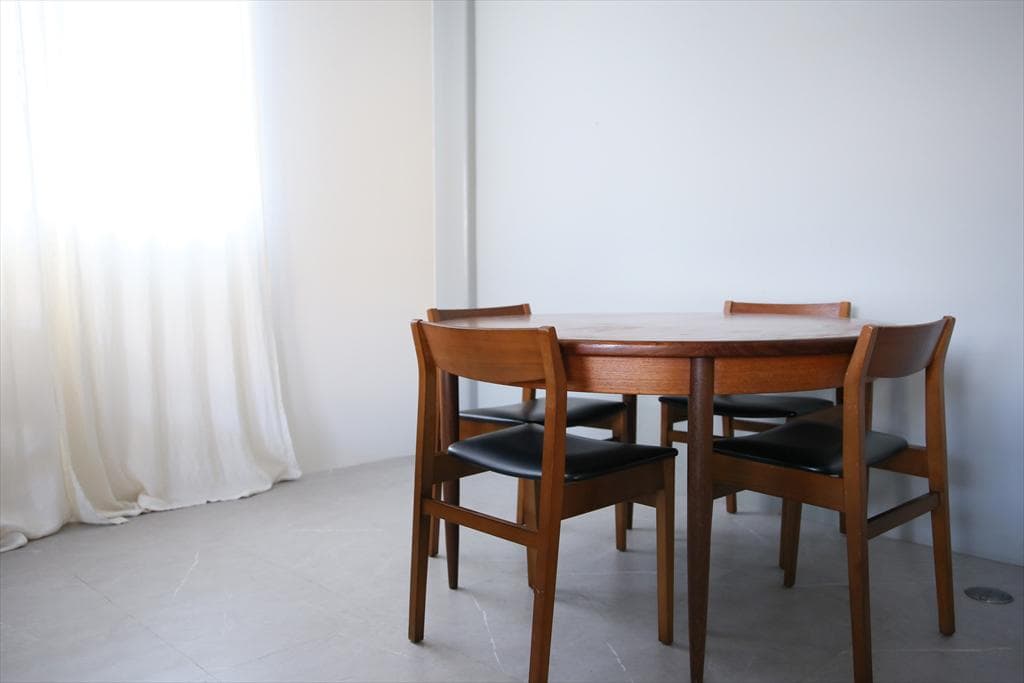 英国ヴィンテージチーク古木ダイニングチェア/椅子イス/モダン(92-259-4)