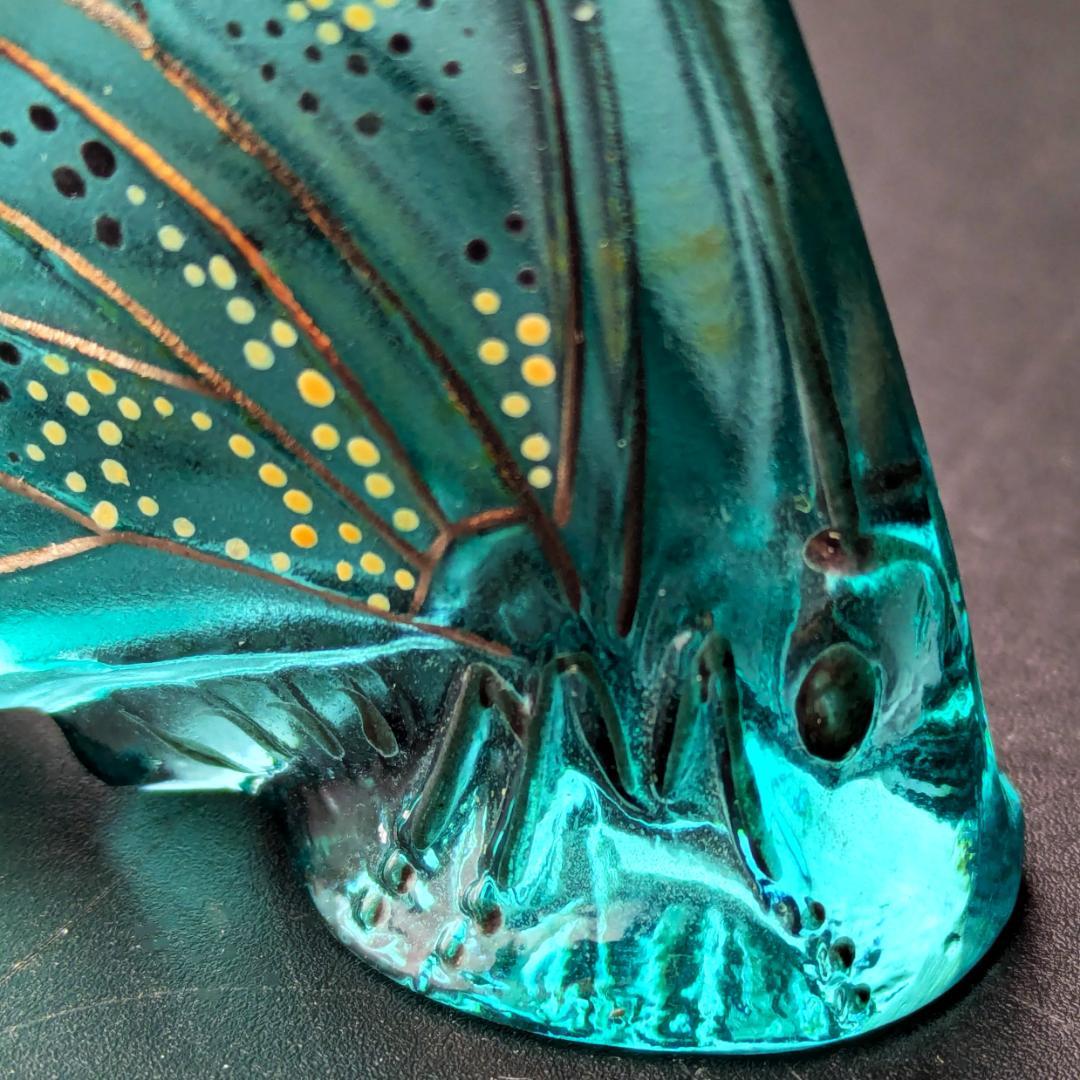 卓上芸術 ラリック 青ガラス彩色 パピヨン蝶オブジェ入手至難　精密エナメル