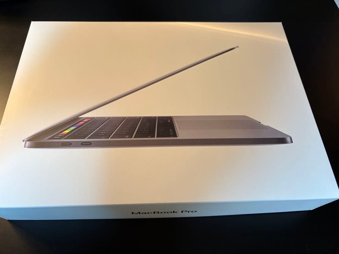 【美品】Mac book pro 13-inch 2018