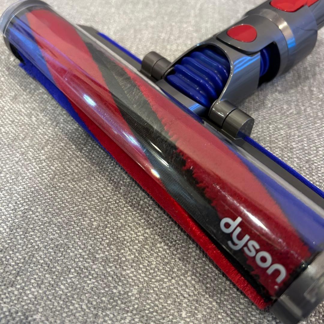 【極美品】dyson v8 slim fluffyクリーナーヘッド
