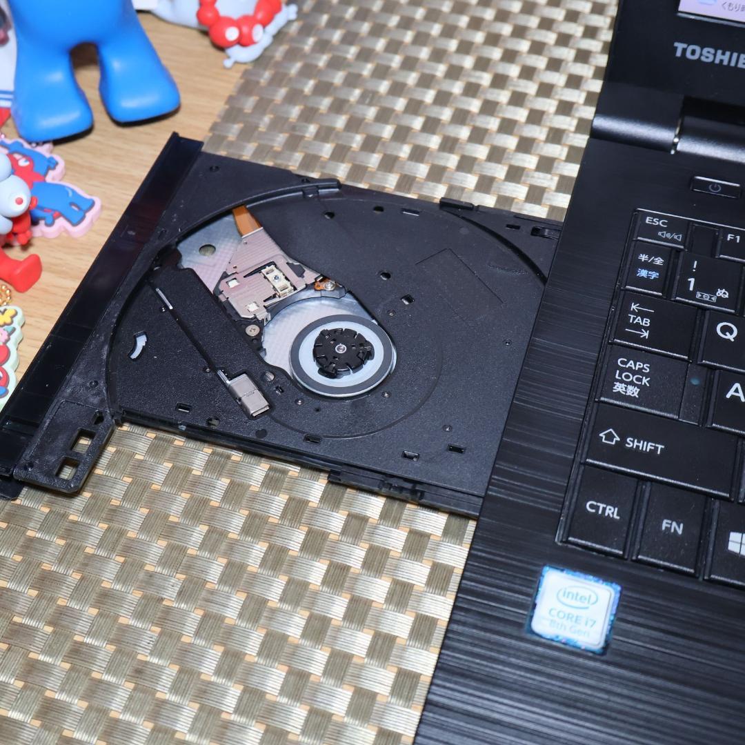 特価品！Win11公式対応8世代i7/メ8G/高速SSD/DVD/無線/カメラ