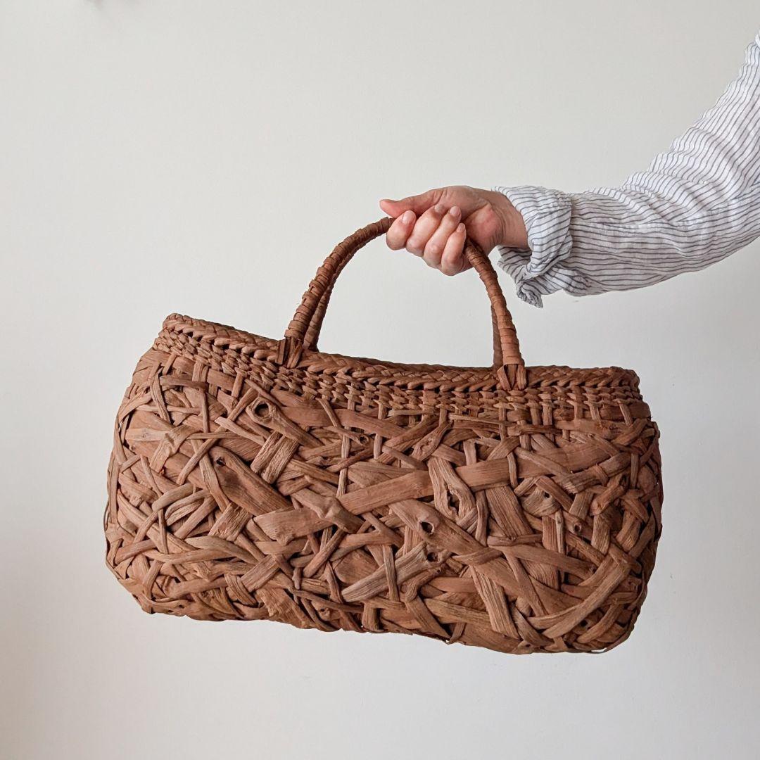 く*ん様 【USED】大きな山葡萄かごバッグ