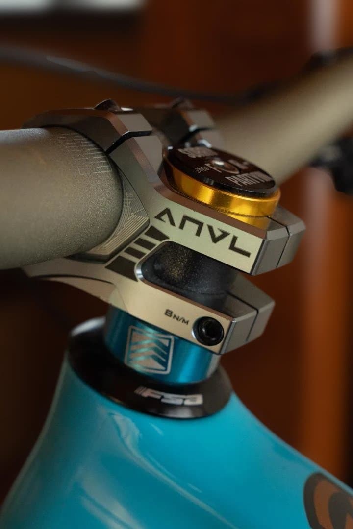 【最終価格、豪華カスタム】KONA HONZO CR カーボン Mサイズ MTB