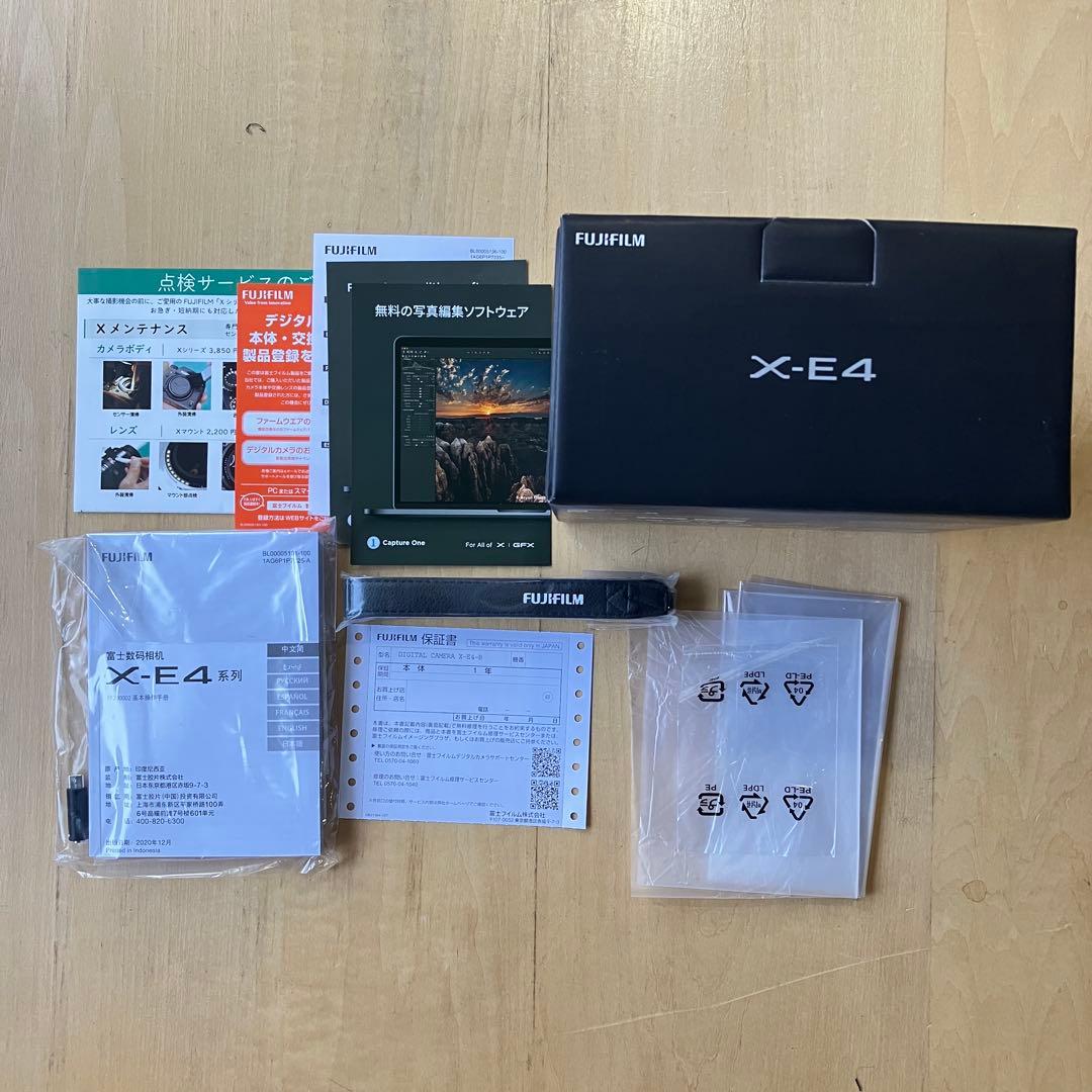 今週末まで FUJIFILM X-E4 ブラック & XF35mm F1.4