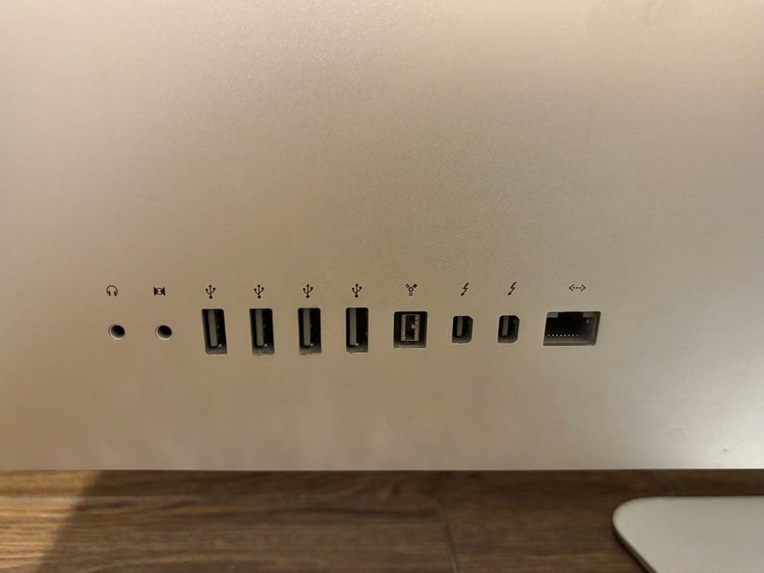 【ジャンク】 iMac 27インチ Mid 2011 内蔵HDD取り外し済み