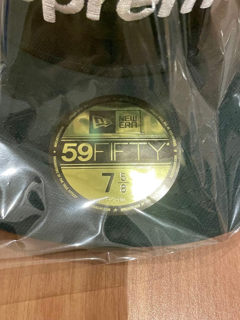 【未使用】Supreme（シュプリーム）Boxロゴキャップ