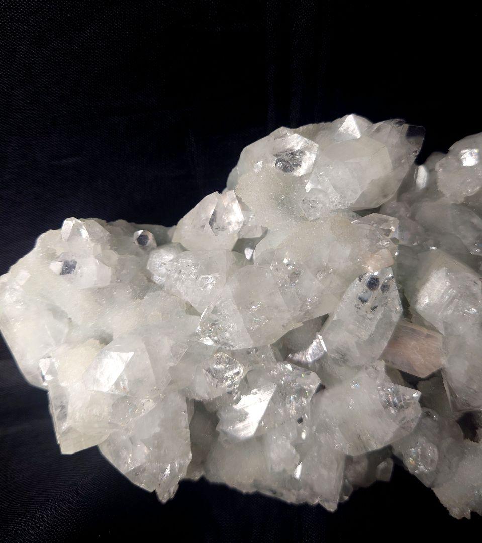 アポフィライトクラスター キラキラ 魚眼石