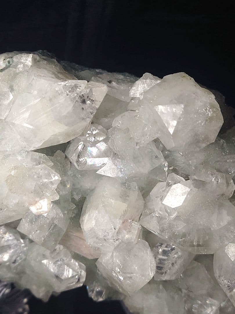 アポフィライトクラスター キラキラ 魚眼石