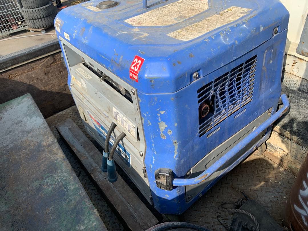 デンヨー　エンジンウェルダー　アーク溶接機　防音型エンジン溶接機