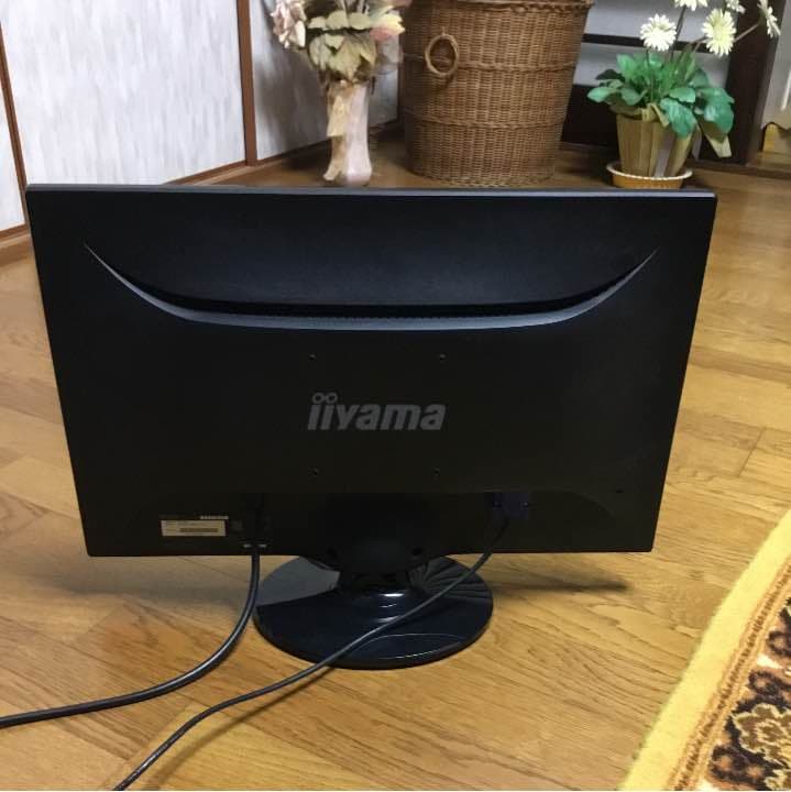 PC用モニタ　IIYAMA