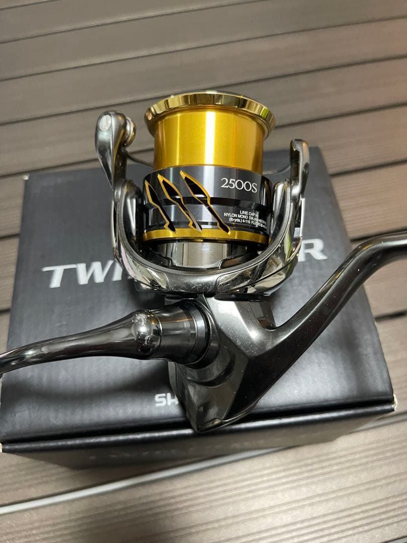 SHIMANO シマノ　20 ツインパワー　2500s