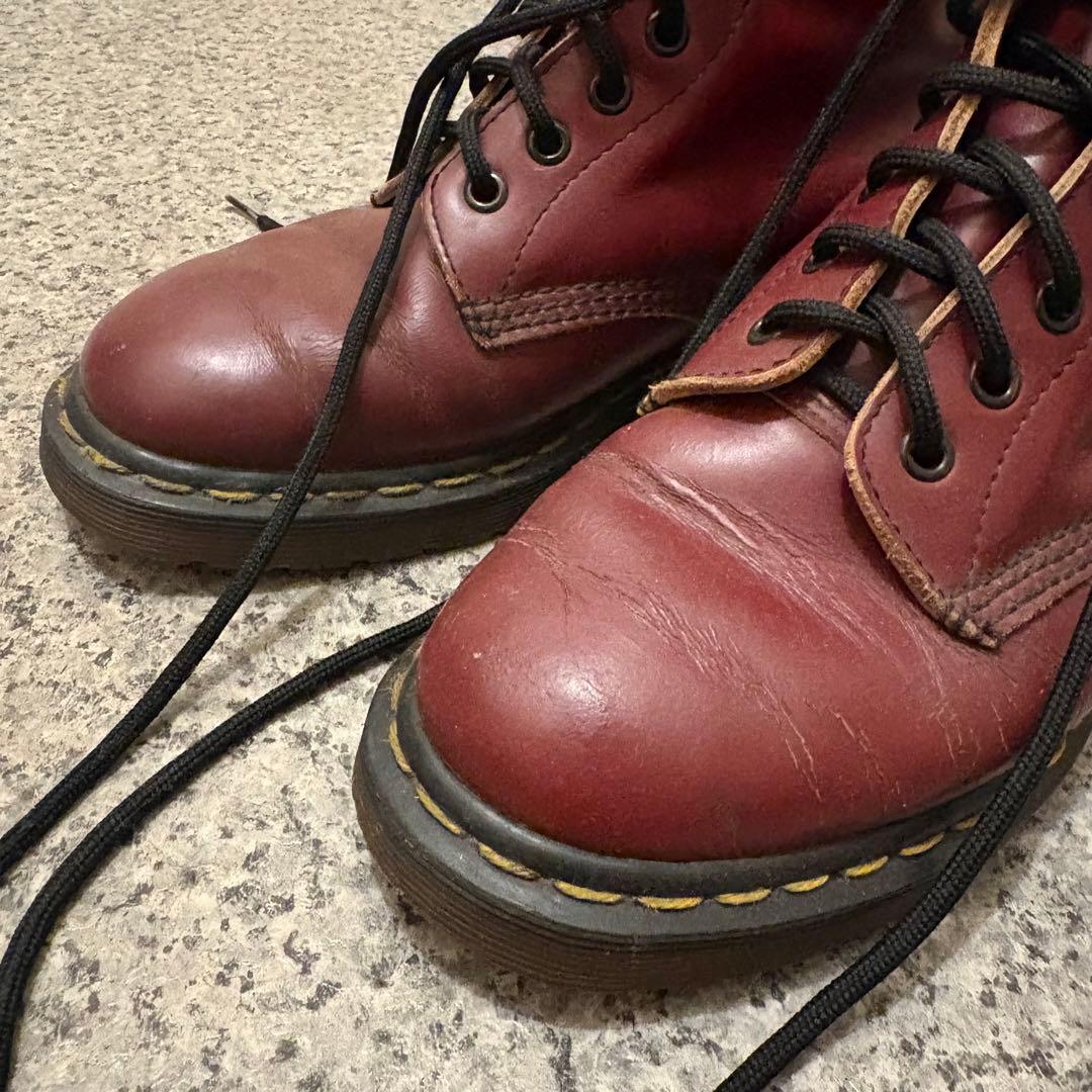 ドクターマーチン 8ホール バーガンディ イングランド製