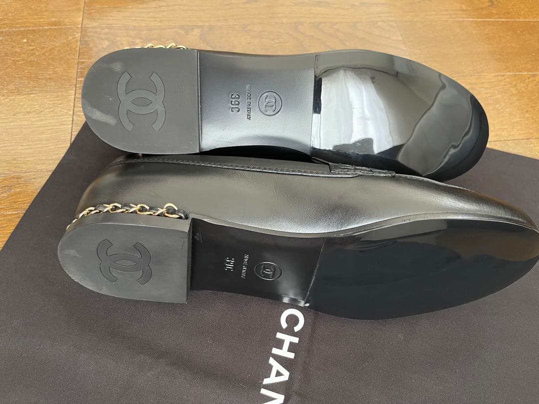 CHANEL ブラックローファー チェーン　39