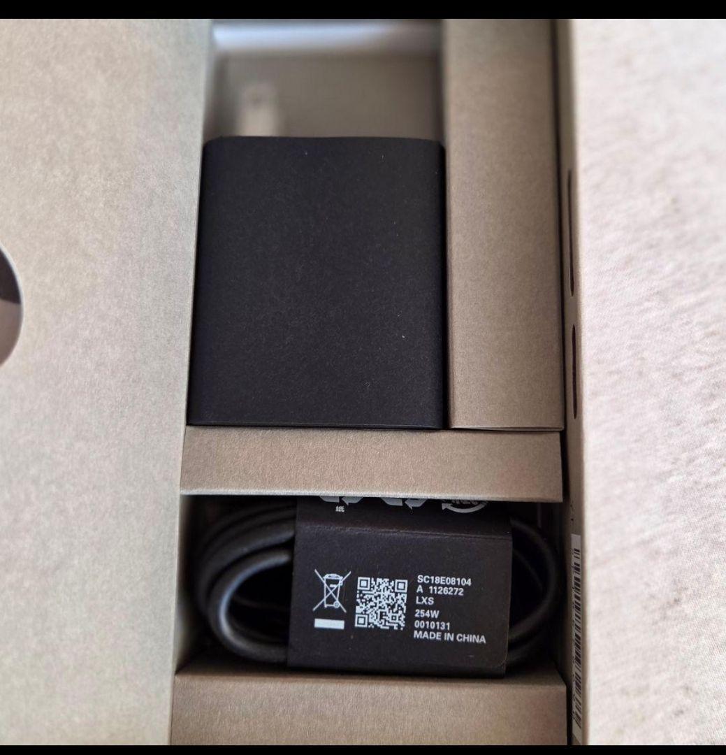 arrows Alpha ブラック 本体 充電器付き