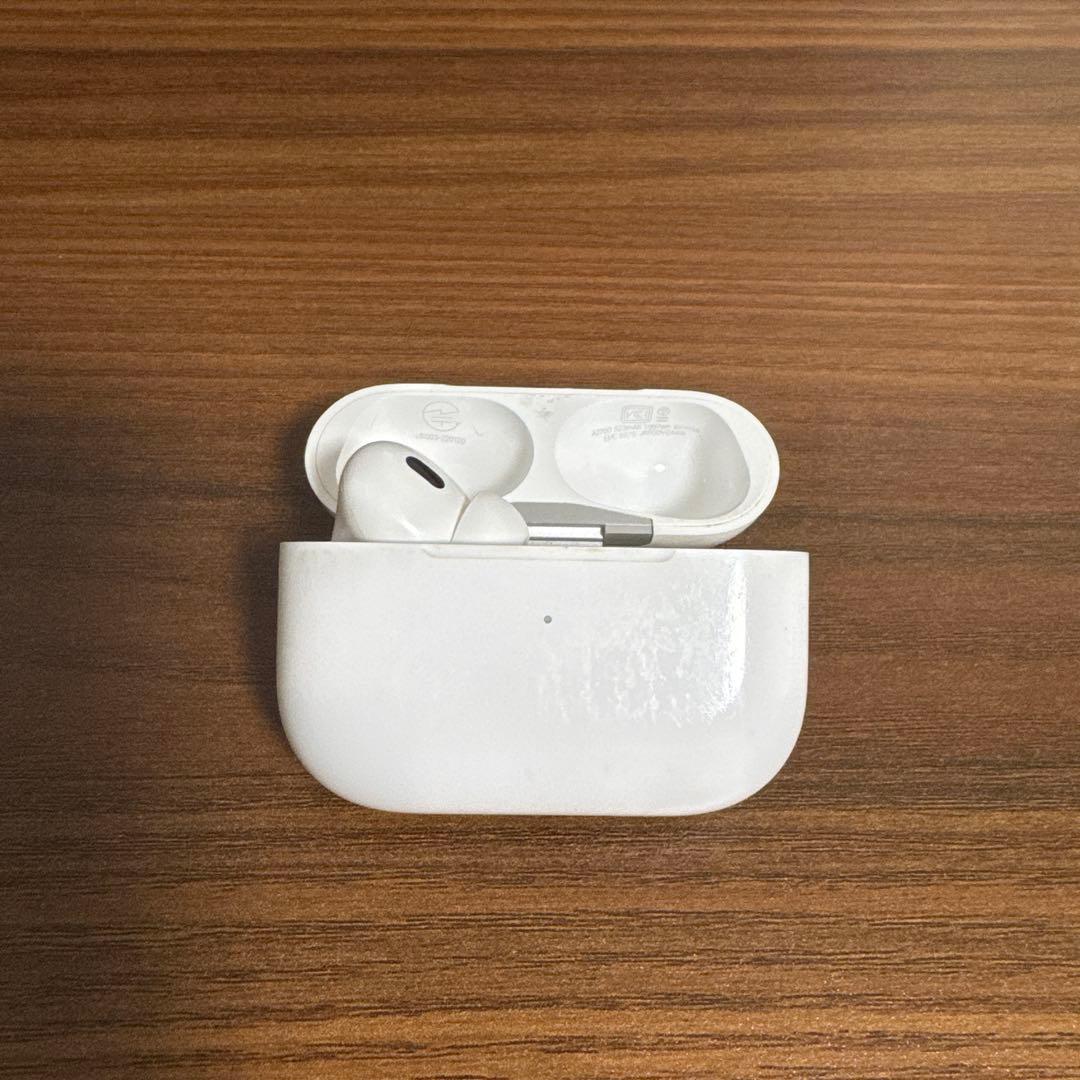 AirPodsPro本体 ホワイト 充電ケース付き