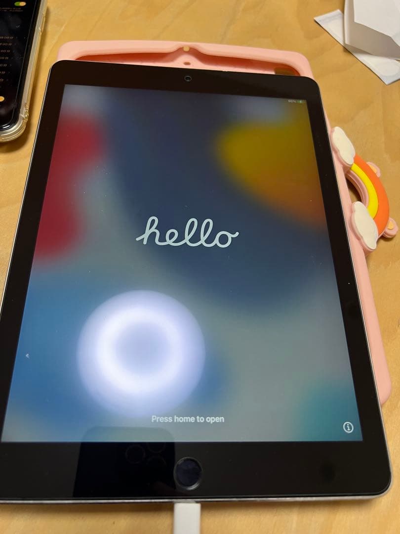 【子供の動画視聴に最適】iPad air2 16GB シルバー ケース付き