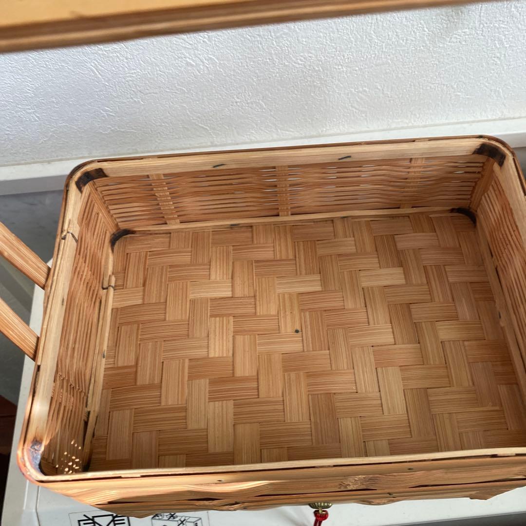 ❣️お値下げ❣️竹籠　　　三段お弁当籠　　大