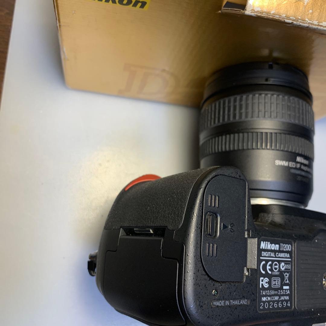 Nikon D200 デジタル一眼レフカメラ　ショット数2500枚弱