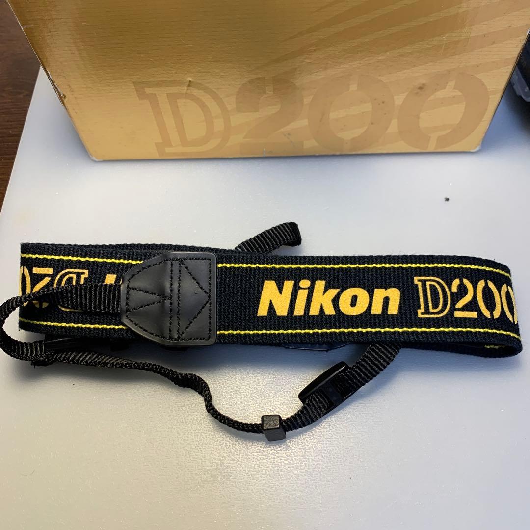 Nikon D200 デジタル一眼レフカメラ　ショット数2500枚弱