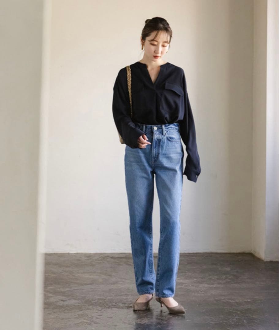 NOBLE ワークディテールドレープシャツ　ネイビーブラウス