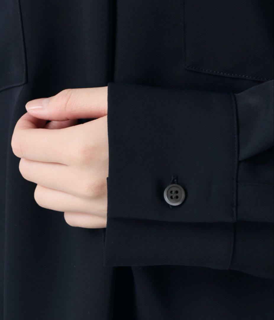 NOBLE ワークディテールドレープシャツ　ネイビーブラウス