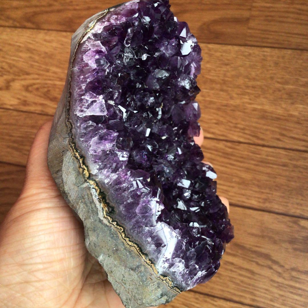 スター【極上‼️濃紫の逸品‼️ 】ウルグアイ産アメジスト　パワーストーン幸運水晶