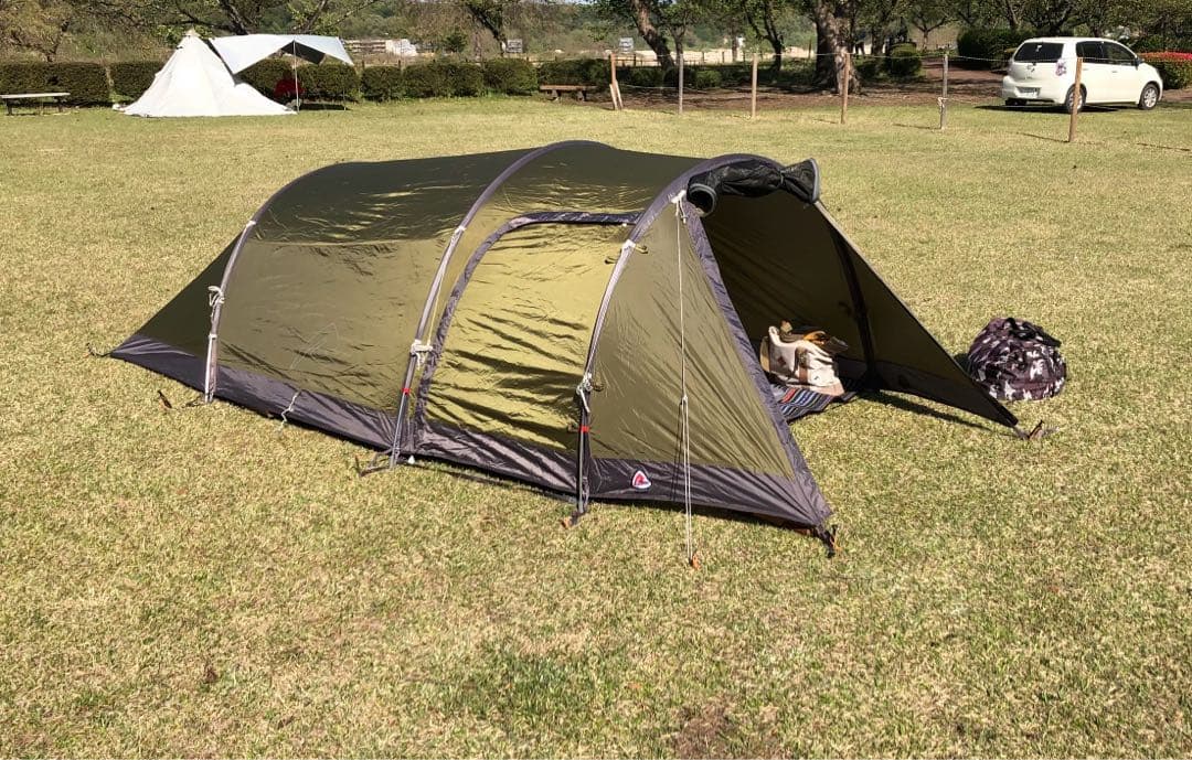 ローベンス Voyager Versa 3 テント