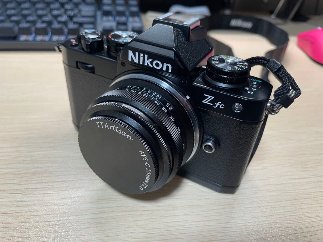 Nikon Z fc ミラーレスカメラ TTArtisanレンズ付き