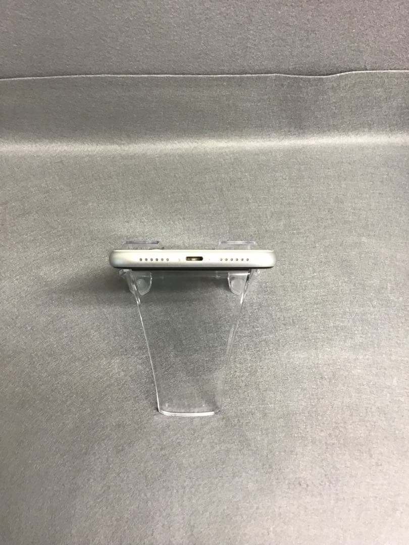 超美品 国内版 SIMフリーiPhoneXR 64GB ホワイト色