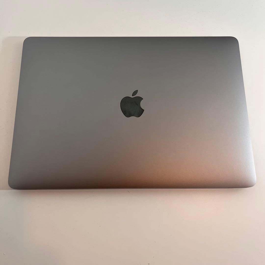 かなた 美品 充放電55回 MacBook Air M1 2020 256