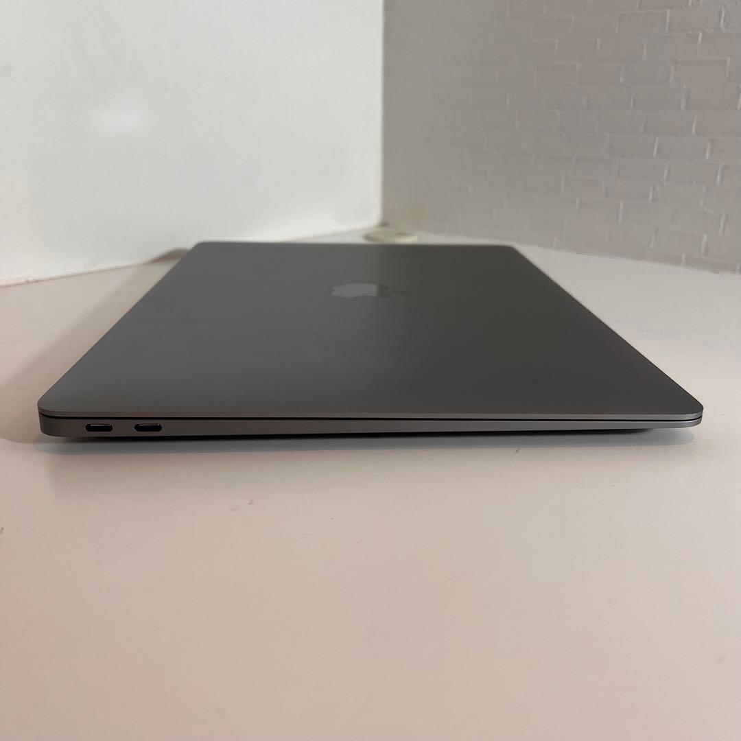 かなた 美品 充放電55回 MacBook Air M1 2020 256