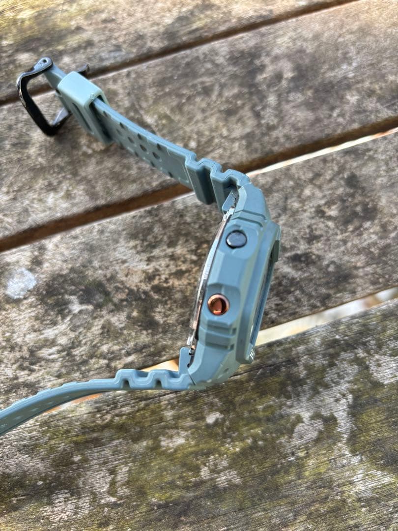 CASIO G-SHOCK DW-H5600 ブルー 充電器付き