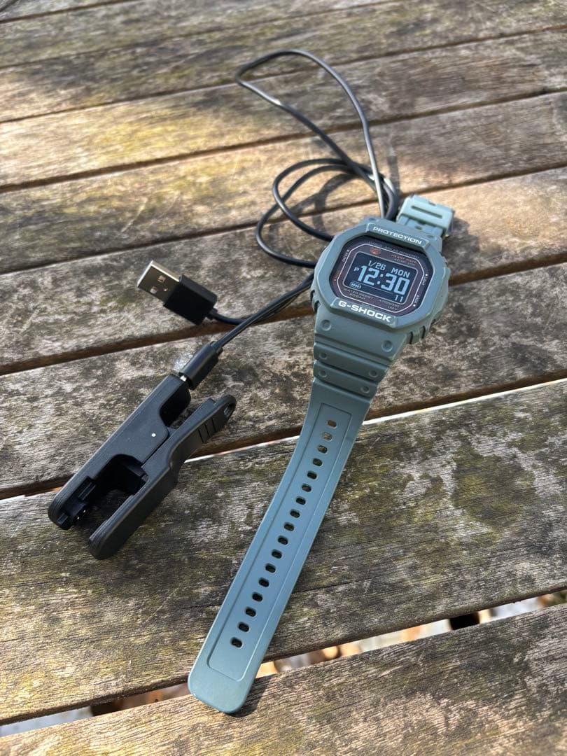 CASIO G-SHOCK DW-H5600 ブルー 充電器付き