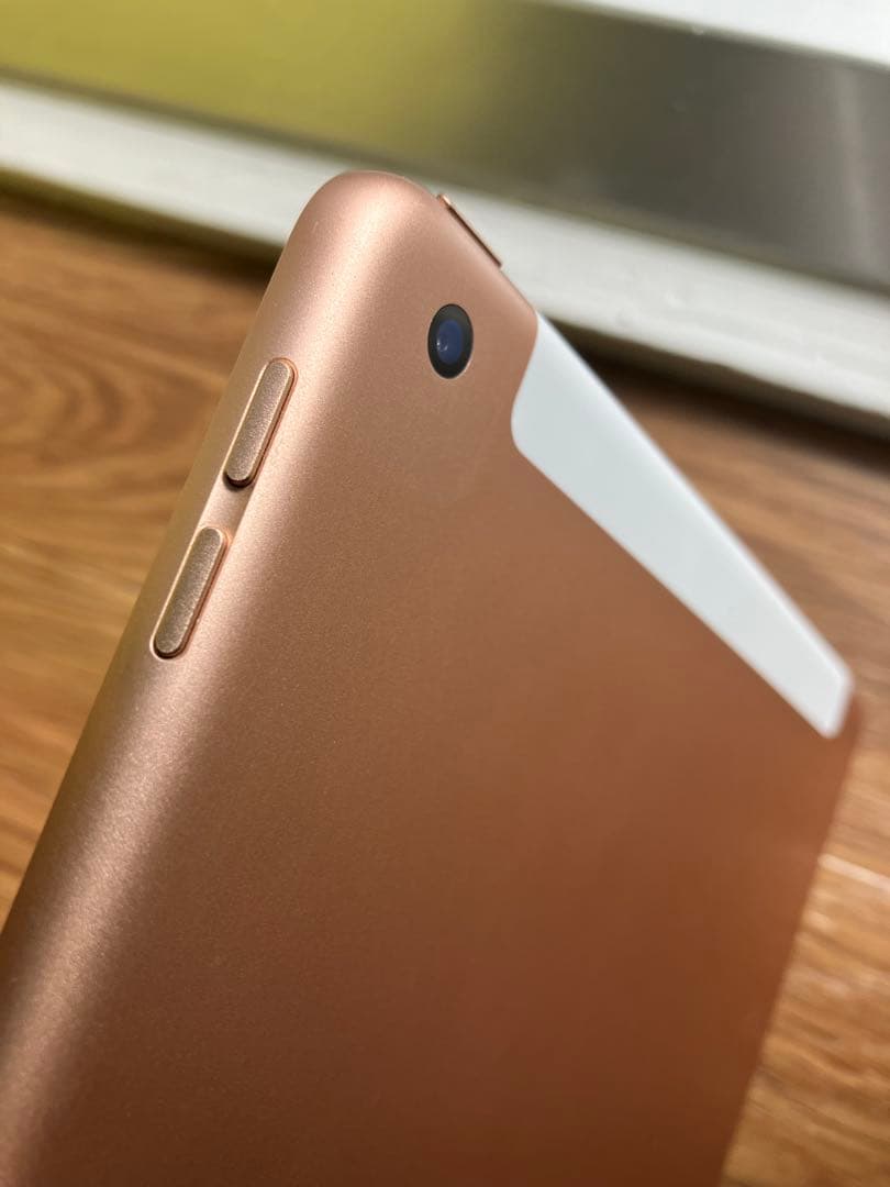 美品　iPad 第7世代32GBピンクゴールド（初期化済み）　SIM解除済み