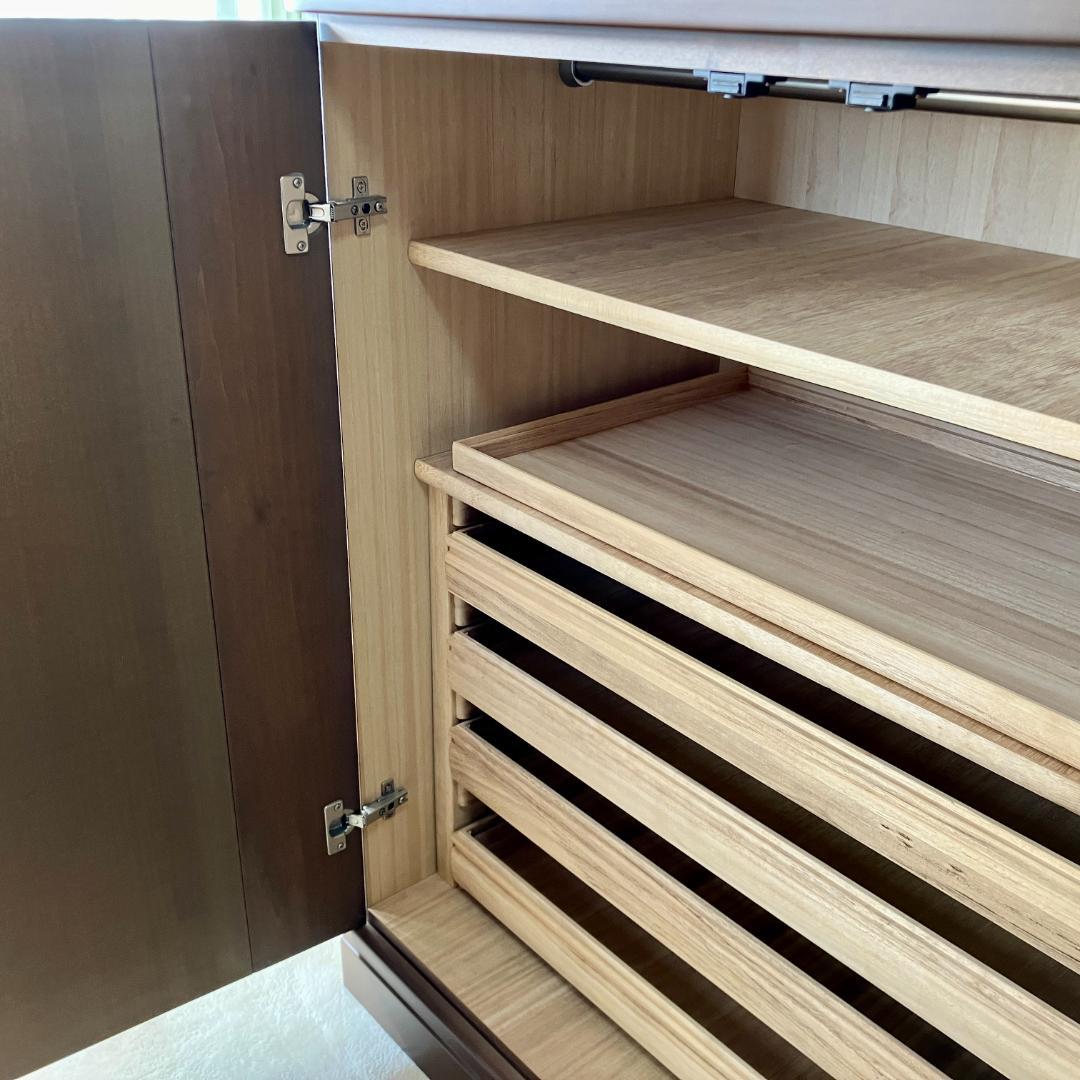 洋風桐タンス 観音開きタイプ アスティ 天然木 ナラ色 着物収納向け 家庭用